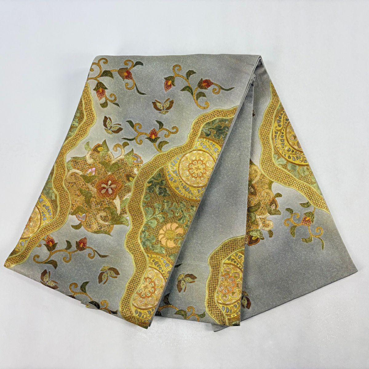袋帶 名品級 花唐草紋 蝶 刺繡 螺鈿 灰綠 お太鼓柄 純蠶絲
