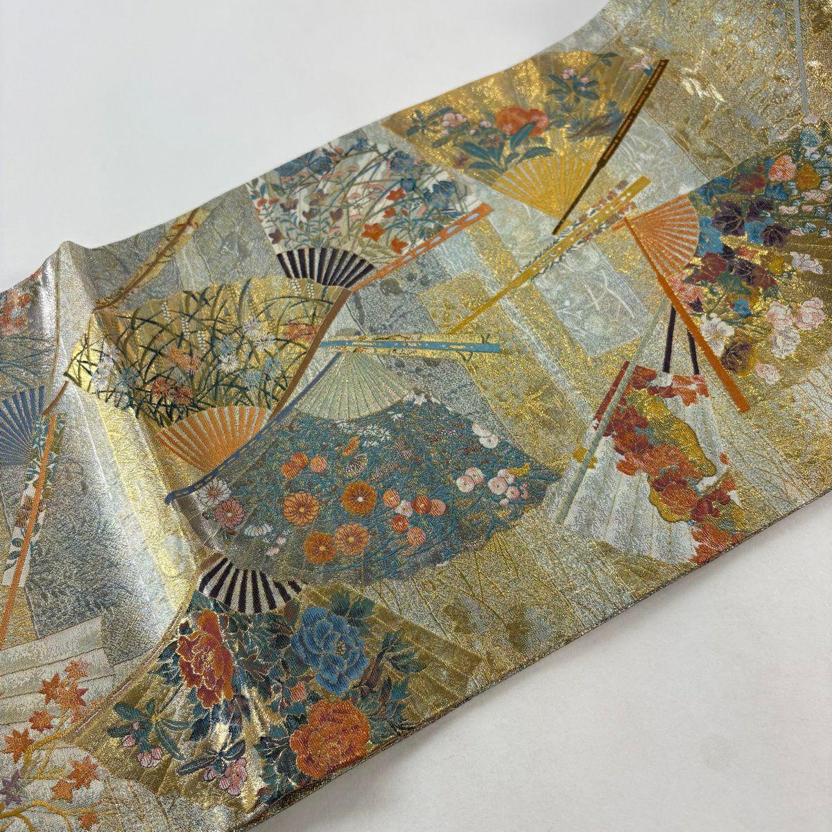 【美品】 袋帶 名品級 琳派三十六華扇子 扇子 草花紋 金金箔 薄綠 六通 純蠶絲