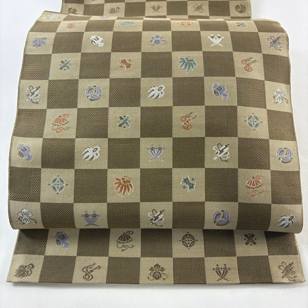 【美品】 袋帶 名品級 證書齊全 紹巴 博多織 市松樹 寶盡くし 金金箔 淺茶 純蠶絲 お太鼓圖案