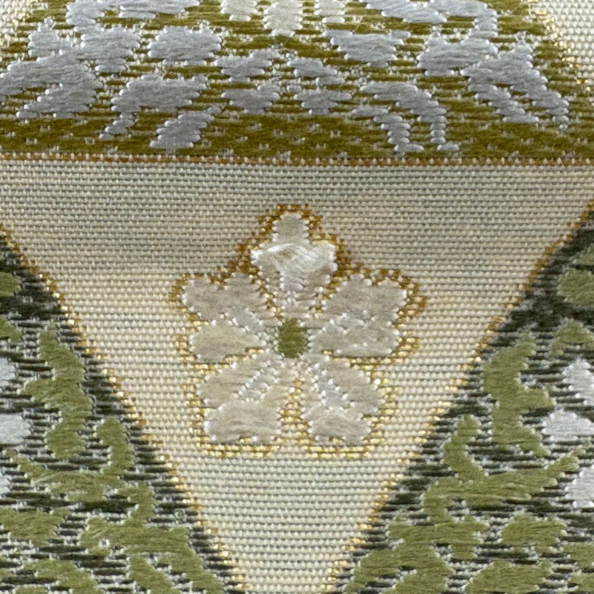 【美品】 袋帶 名品級 鱗花 金金箔 米色 六通 純蠶絲