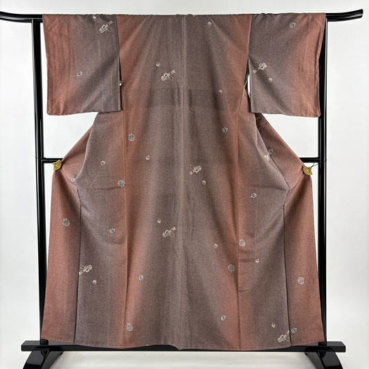 【美品】 小紋 身長158.5cm 袖長64cm M 雙層 紬織織 大和 けん玉 駒 銀通し 漸層 小豆 純蠶絲 優品級
