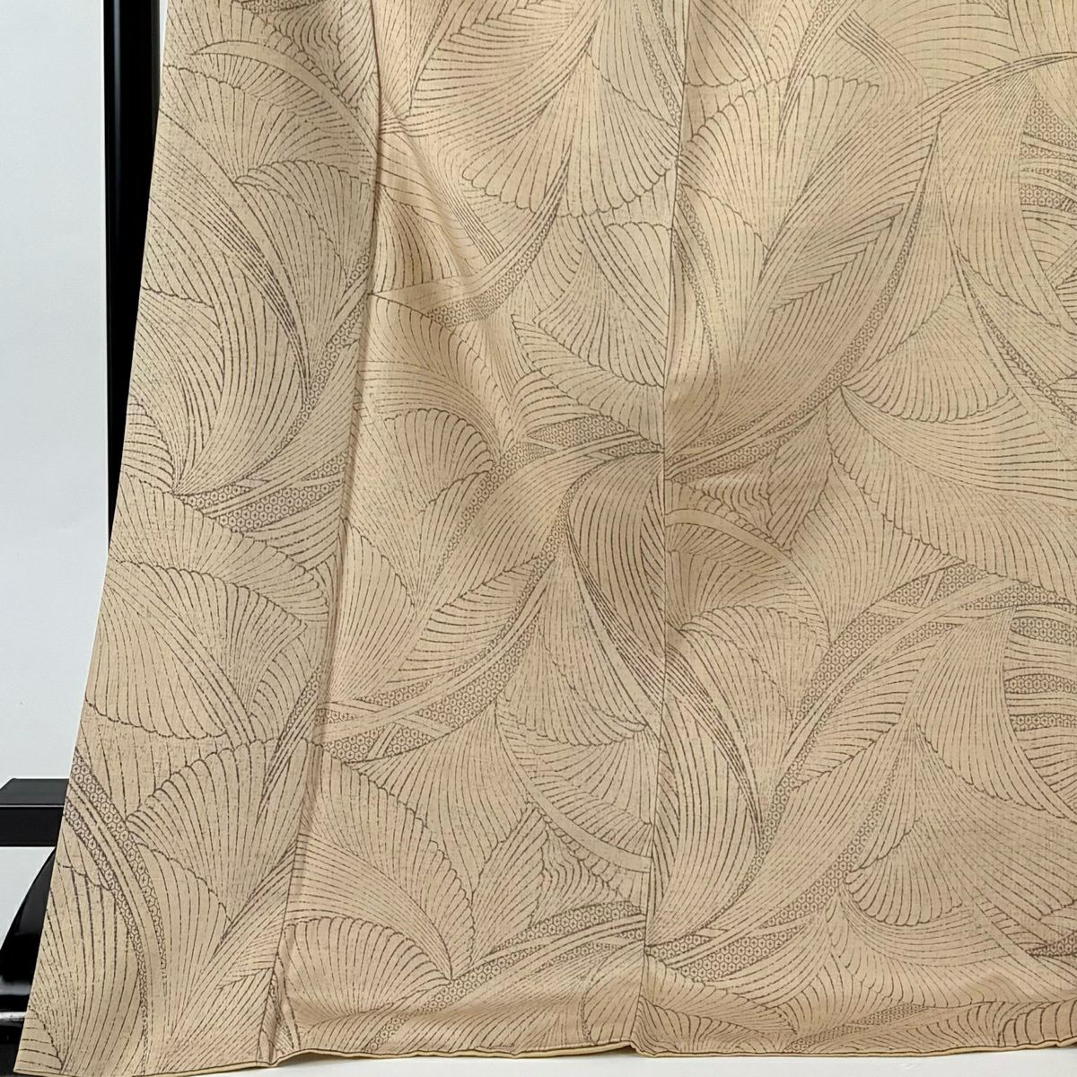 【美品】 小紋 身長177.5cm 袖長67cm M 雙層 紬織織 幾何學 龜甲絣 薄茶 純蠶絲 秀品級