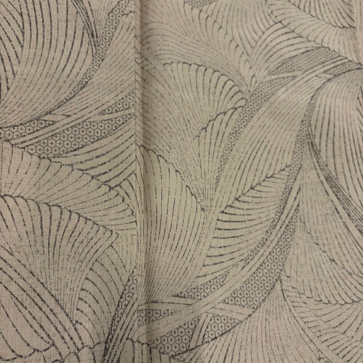 【美品】 小紋 身長177.5cm 袖長67cm M 雙層 紬織織 幾何學 龜甲絣 薄茶 純蠶絲 秀品級