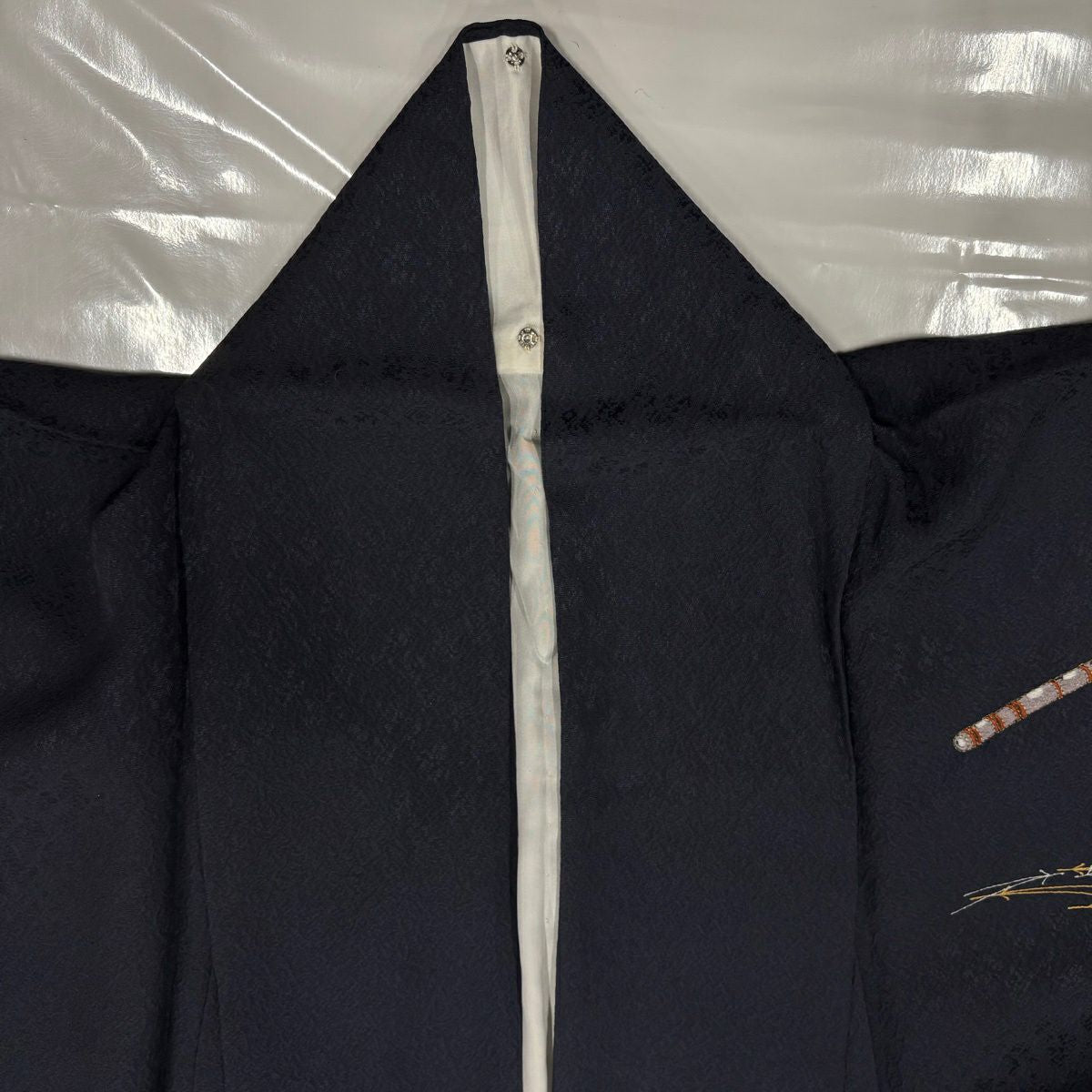 【美品】 付下 身長162.5cm 袖長65cm M 雙層 兔子 笛子 刺繡 金線 深藍 純蠶絲 優品級