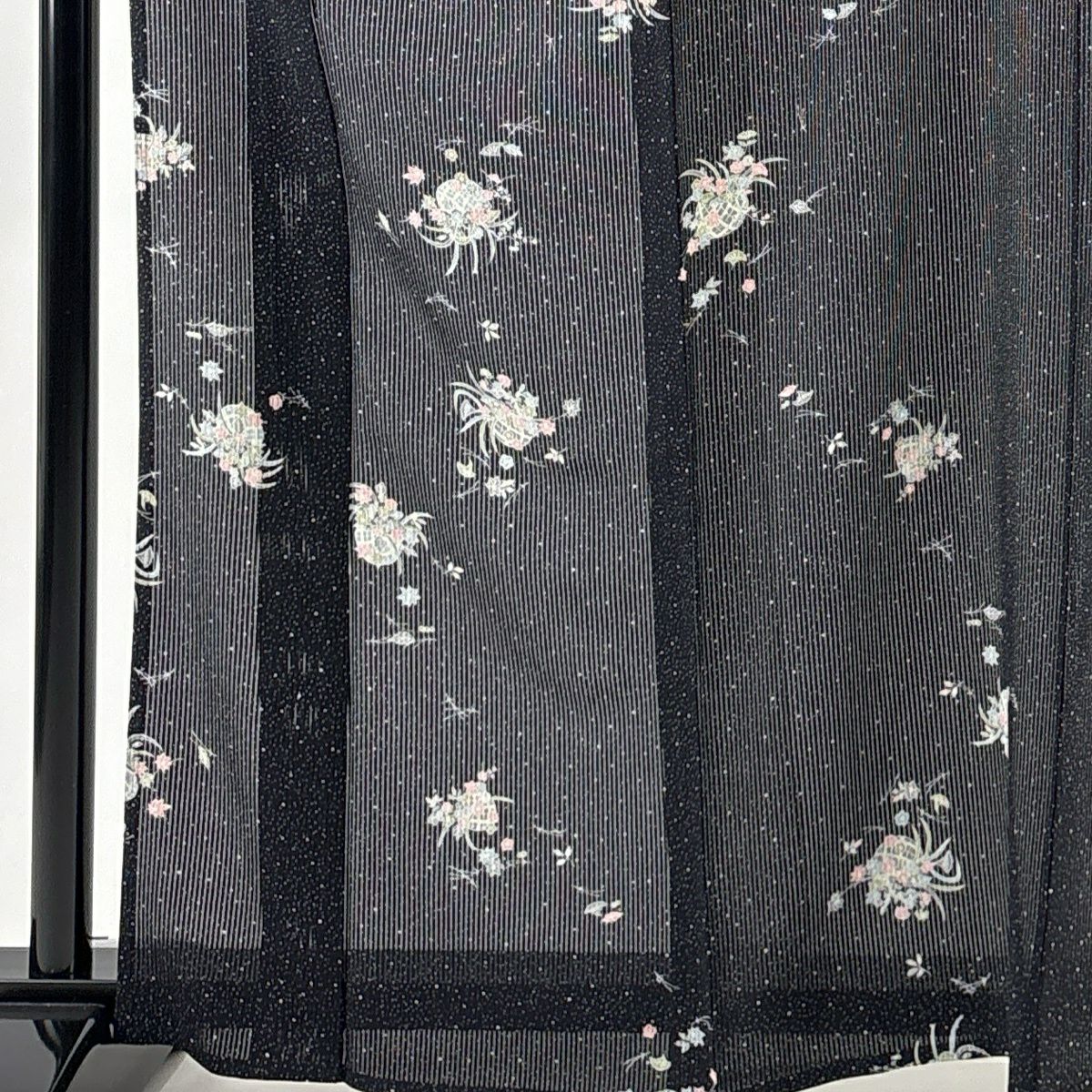 小紋 身長162cm 袖長68.5cm L 薄物 縱絽 花籠 草花紋紋 黑 純蠶絲 名品級