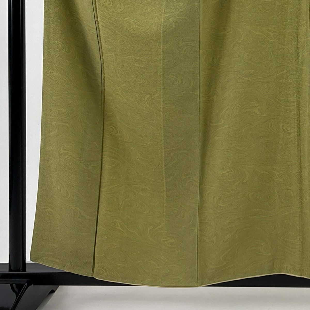 【美品】 小紋 身長158cm 袖長65cm M 雙層 墨流紋 縮緬 鶯色 純蠶絲 名品級