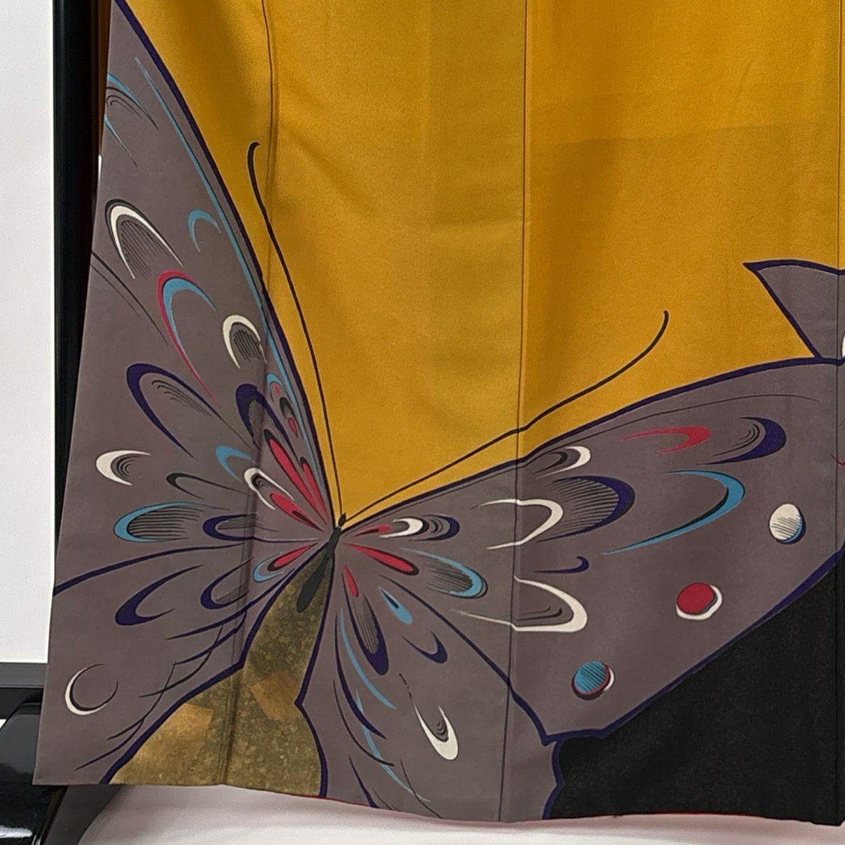 振袖禮服 身長166.5cm 袖長68cm L 雙層 蝶 金銀彩 金通 山吹 純蠶絲 名品級