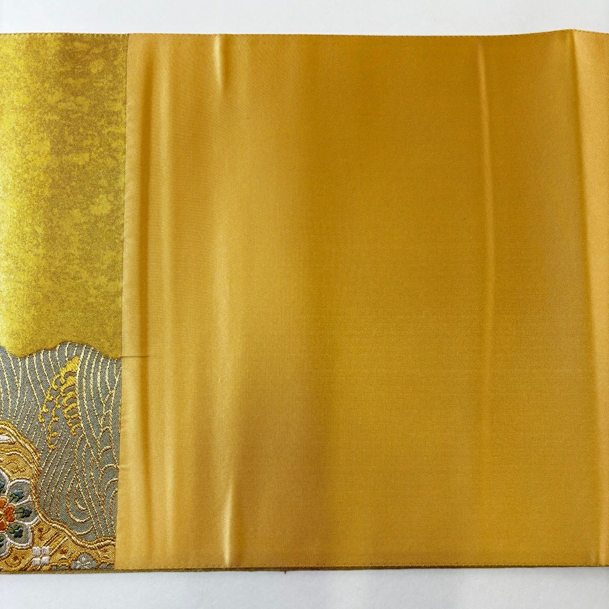 【美品】 袋帶 秀品級 草花紋紋 波 金絲刺繡 金色 六通 純蠶絲