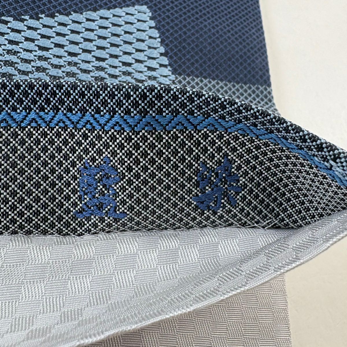 【美品】 袋帶 秀品級 藍染 幾何學 刺繡 藍色 全通 純蠶絲