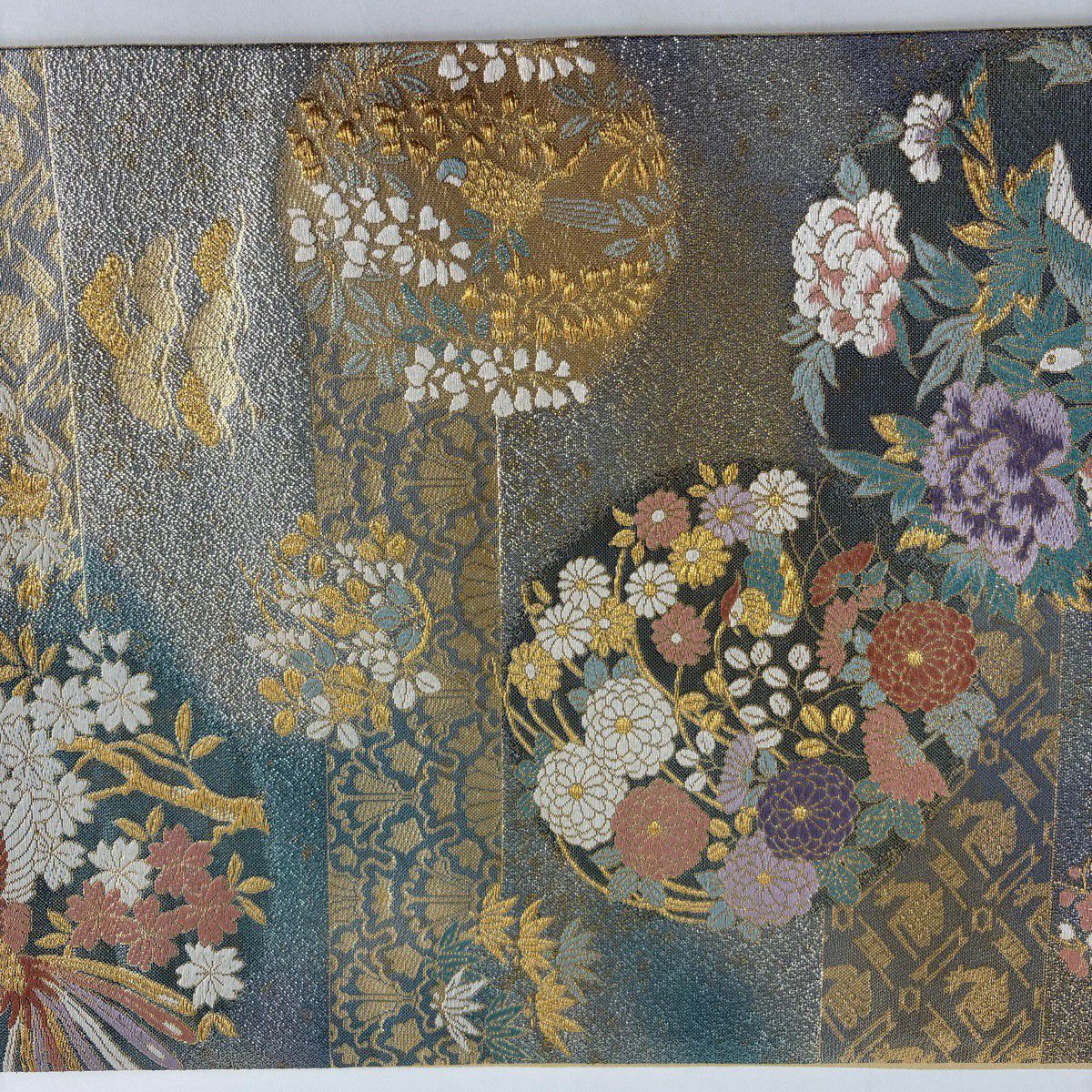 【美品】 袋帶 秀品級 草花紋紋 鳥 刺繡 金金箔 青綠 六通 純蠶絲