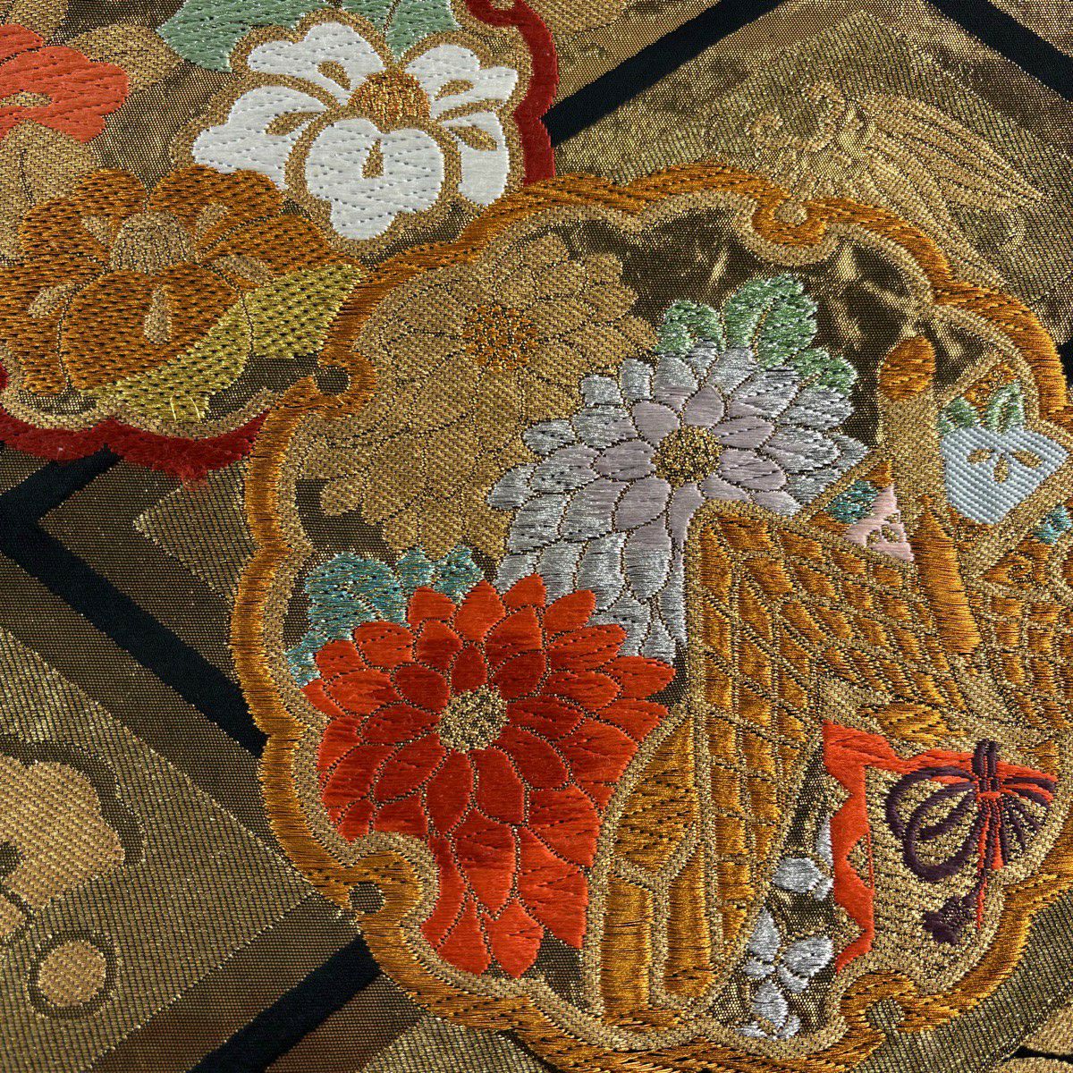袋帶 秀品級 雪輪 草花紋刺繡 金銀彩 黑 全通 純蠶絲