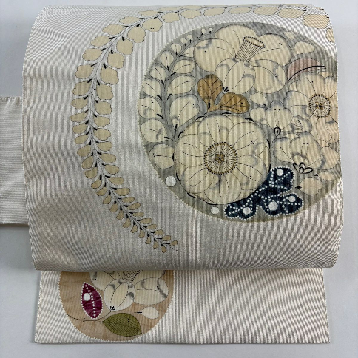 【美品】 名古屋帶 秀品級 有落款 八寸名古屋帶 辻花染 金彩裝飾 灰白 純蠶絲