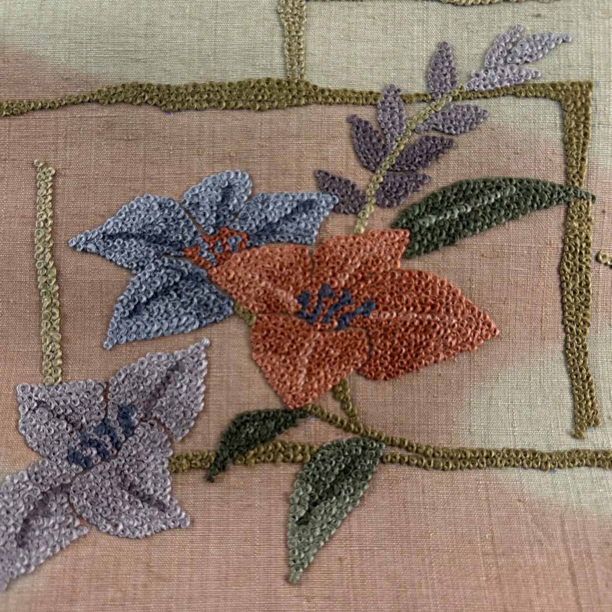 【美品】 名古屋帶 秀品級 紬織織 枝花 霞 刺繡 紅茶 純蠶絲