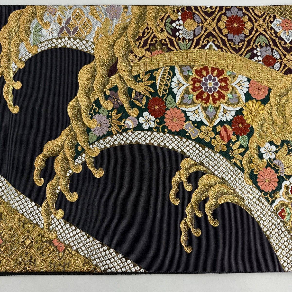 【美品】 袋帶 秀品級 落款あり 華紋 波頭 刺繡 金銀彩 濃紫 六通 純蠶絲