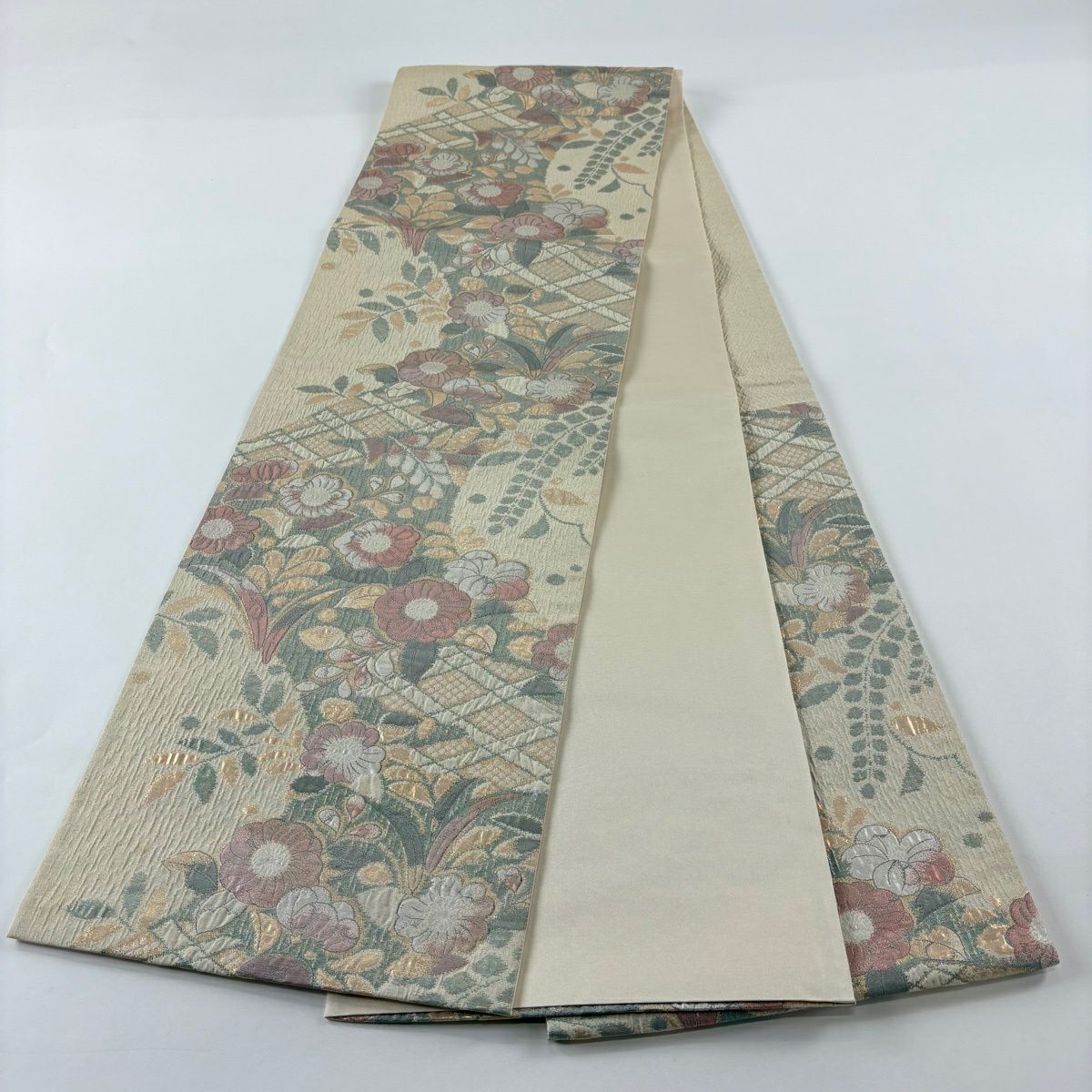 【美品】 袋帶 秀品級 辻花染圖案 菱 金金箔 奶油色 六通 純蠶絲