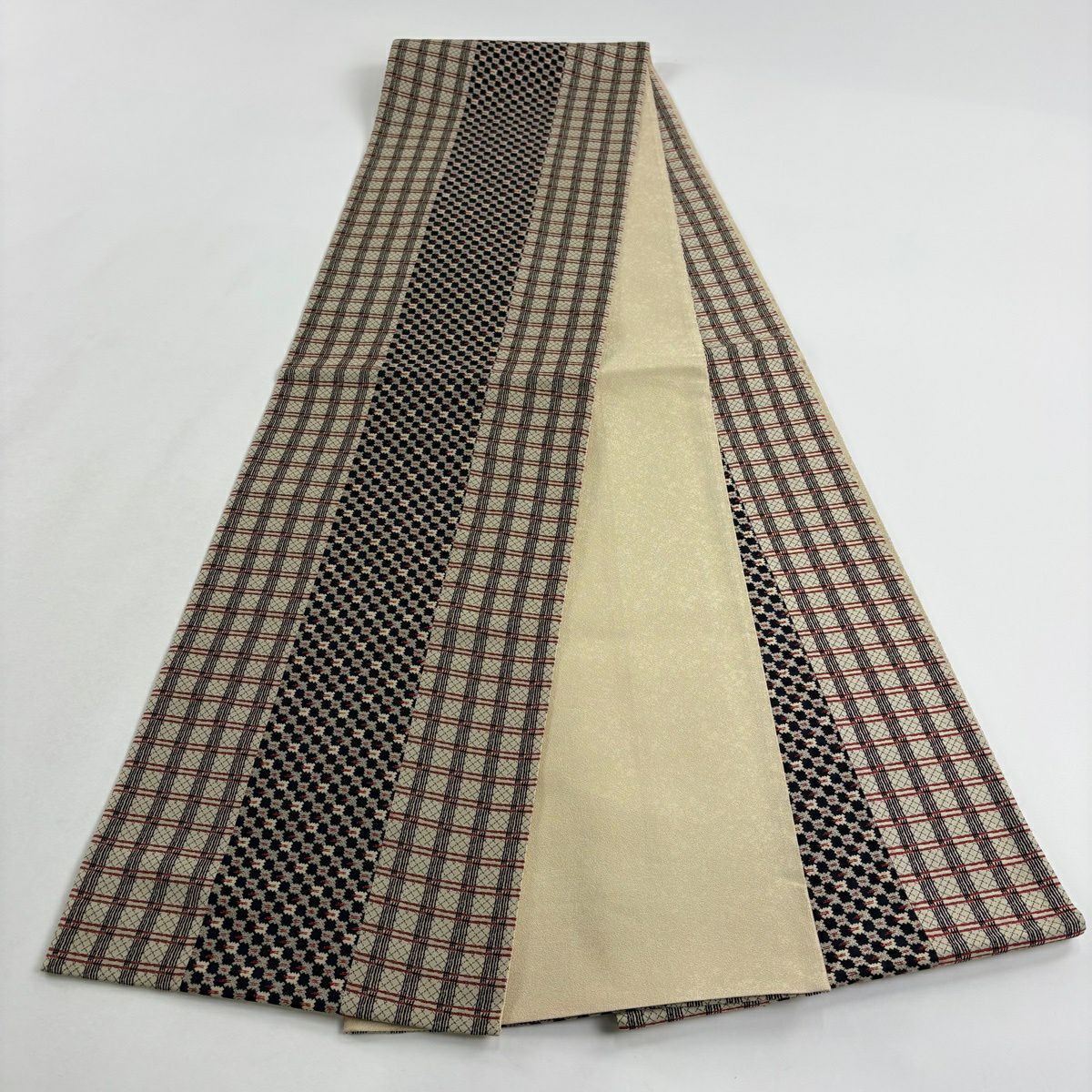 【美品】 袋帶 秀品級 格子 幾何學 米色 六通 純蠶絲