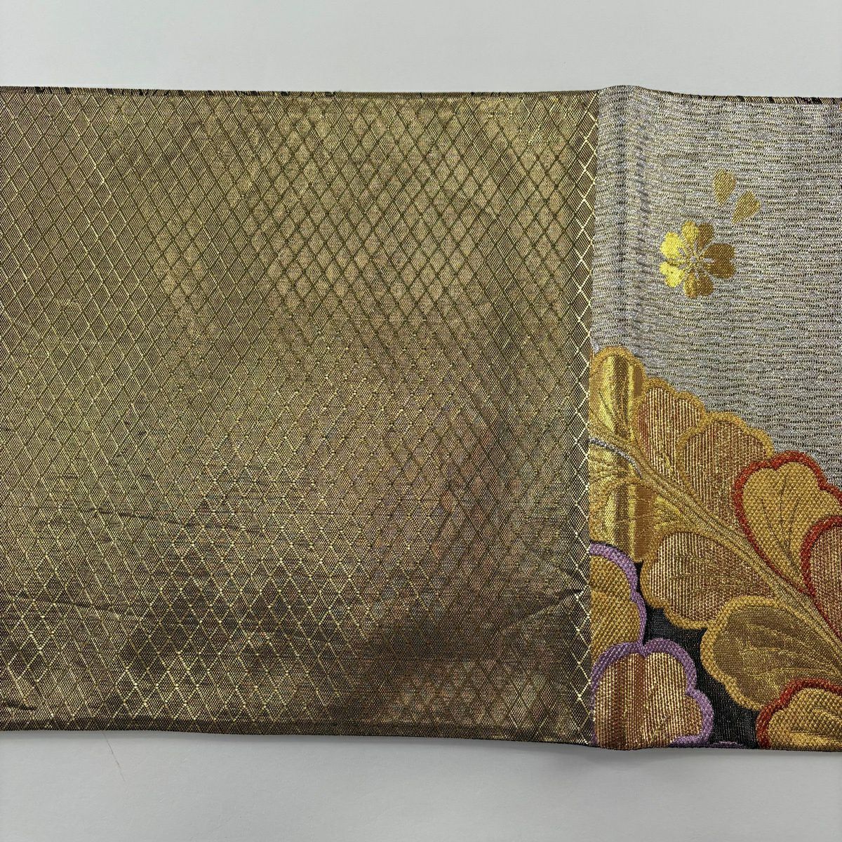 【美品】 袋帶 秀品級 振袖禮服禮服用 草花紋紋 金金箔 金色 六通 純蠶絲