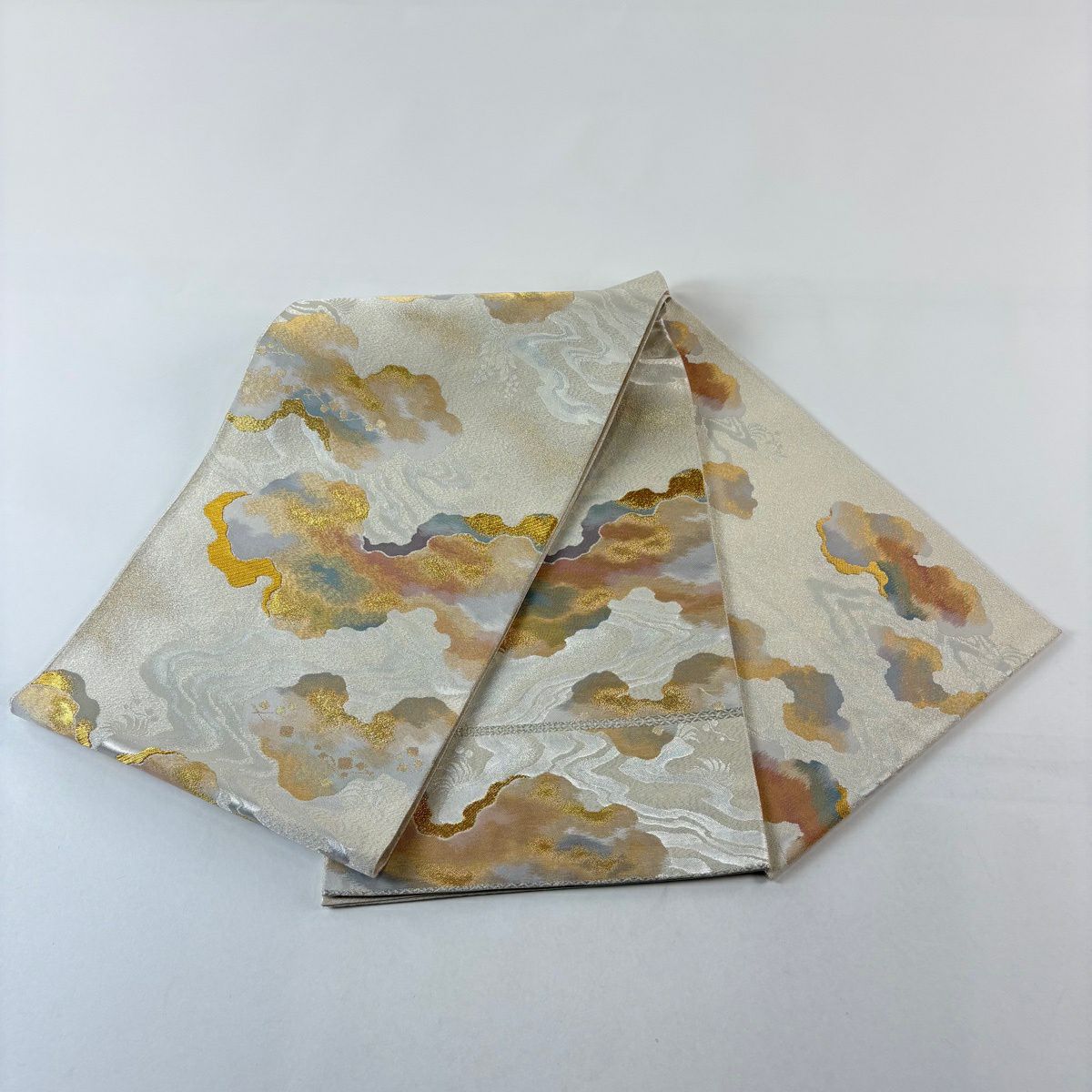 【美品】 袋帶 秀品級 有落款 關西仕立 瑞雲流水紋 金銀彩 金金箔 米色 大鼓圖案 純蠶絲