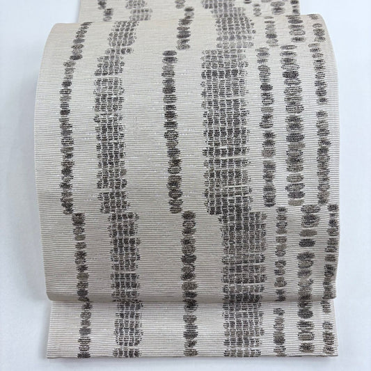 【美品】 袋帶 名品級 幾何圖案 米色 六通 純蠶絲