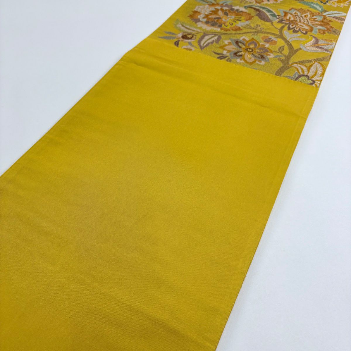 【美品】 袋帶 名品級 草花紋 金糸 芥末色 六通 純蠶絲
