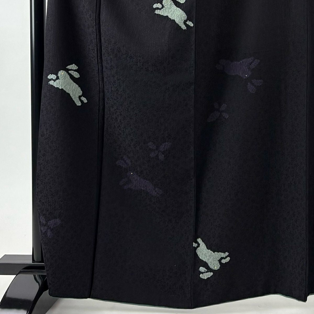 【美品】 小紋 身長164cm 袖長68cm L 雙層 袋帶套裝 兔子 金彩裝飾 絞染 黑 純蠶絲 名品級