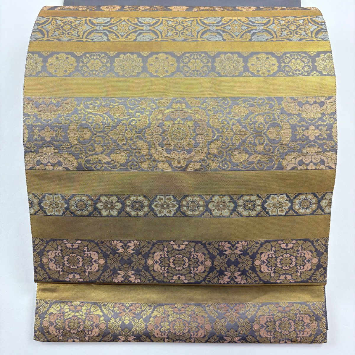 【美品】 袋帶 名品級 金金箔屋清兵衛 落款あり 明日香間道 本金金箔 灰 深藍色 お太鼓柄 純蠶絲
