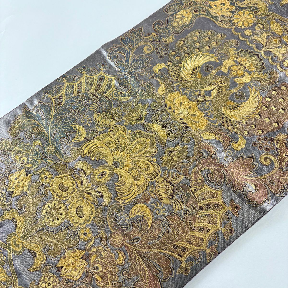 【美品】 袋帶 名品級 長嶋成織物 落款あり 証紙あり 向鳥 草花紋 金絲 金金箔 灰紫 六通 純蠶絲