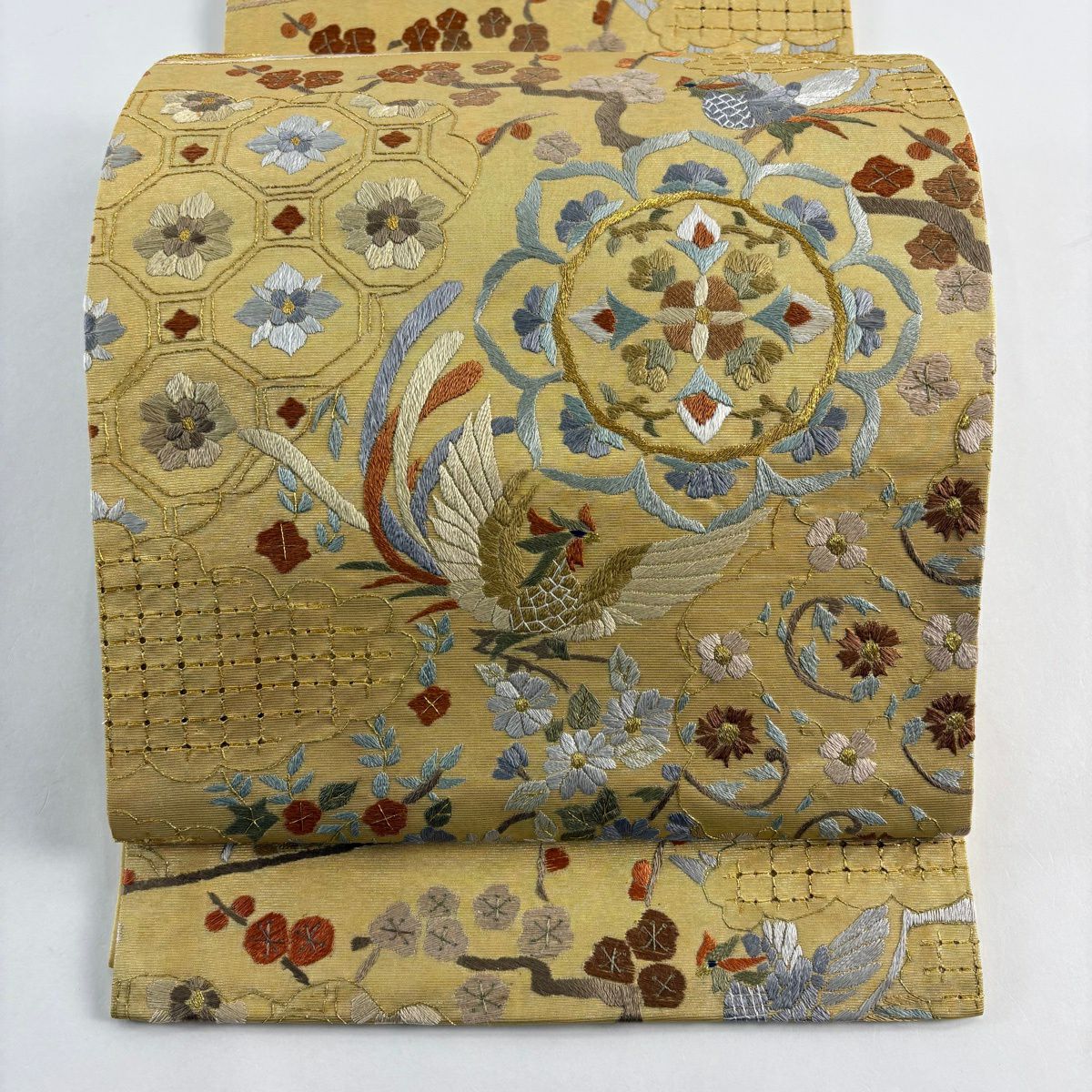 【美品】 袋帶 逸品級 華紋 鳳凰 刺繡 金金箔 金色 六通 純蠶絲