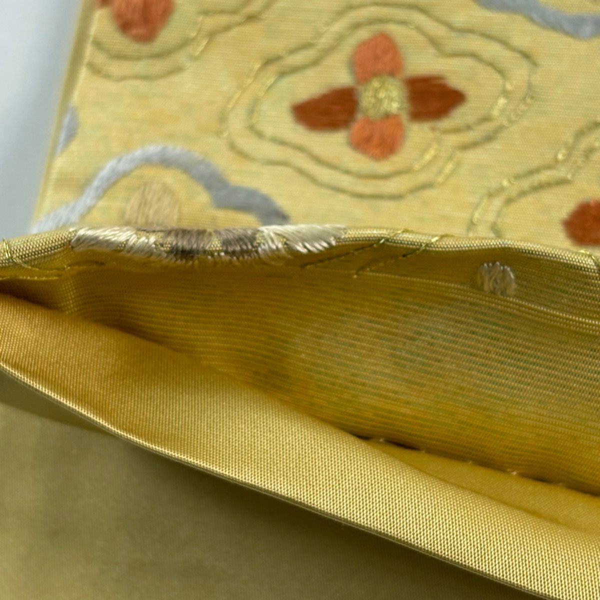 【美品】 袋帶 逸品級 華紋 鳳凰 刺繡 金金箔 金色 六通 純蠶絲