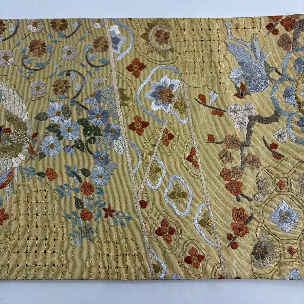 【美品】 袋帶 逸品級 華紋 鳳凰 刺繡 金金箔 金色 六通 純蠶絲