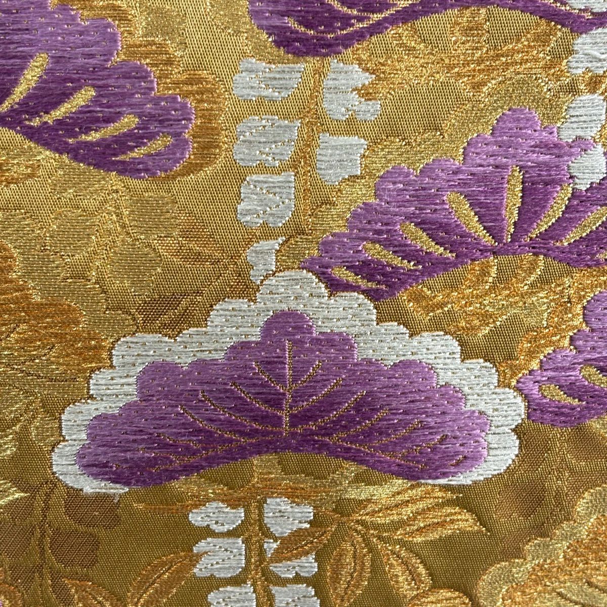 【美品】 袋帶 逸品級 落款あり 帝王紫 曙蠶 笠松樹 藤 金銀彩 山吹茶 茶色 お太鼓柄 純蠶絲