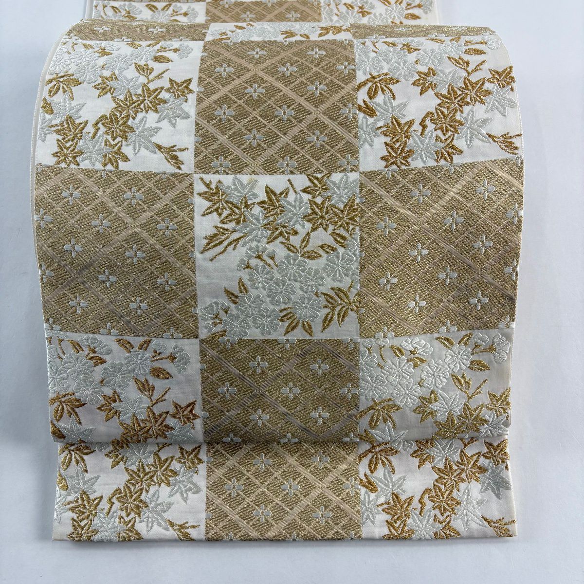 袋帶 逸品級 山口美術織物 落款 花菱雲錦文 市松樹 草花紋 唐織 金糸 奶油 六通 純蠶絲