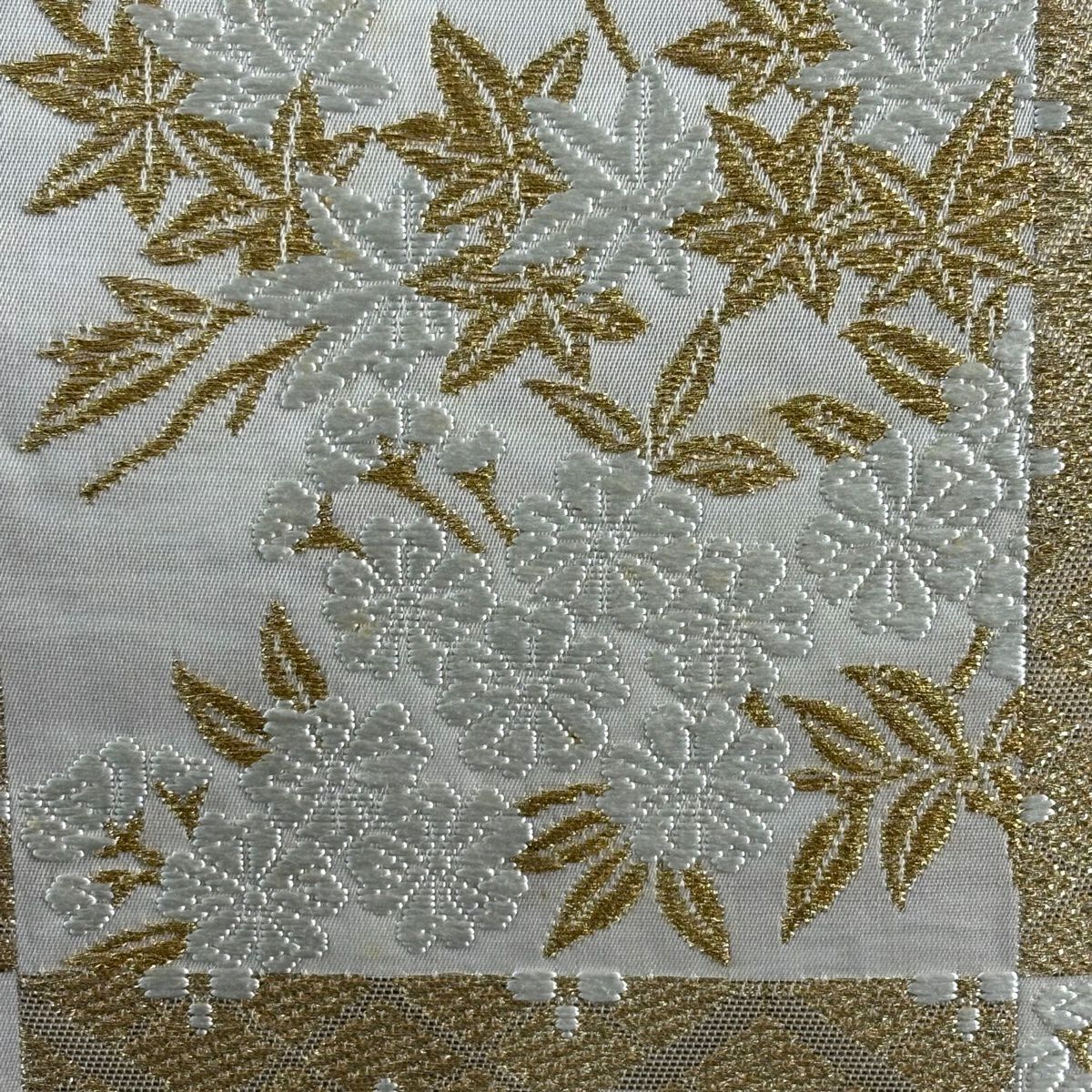 袋帶 逸品級 山口美術織物 落款 花菱雲錦文 市松樹 草花紋 唐織 金糸 奶油 六通 純蠶絲