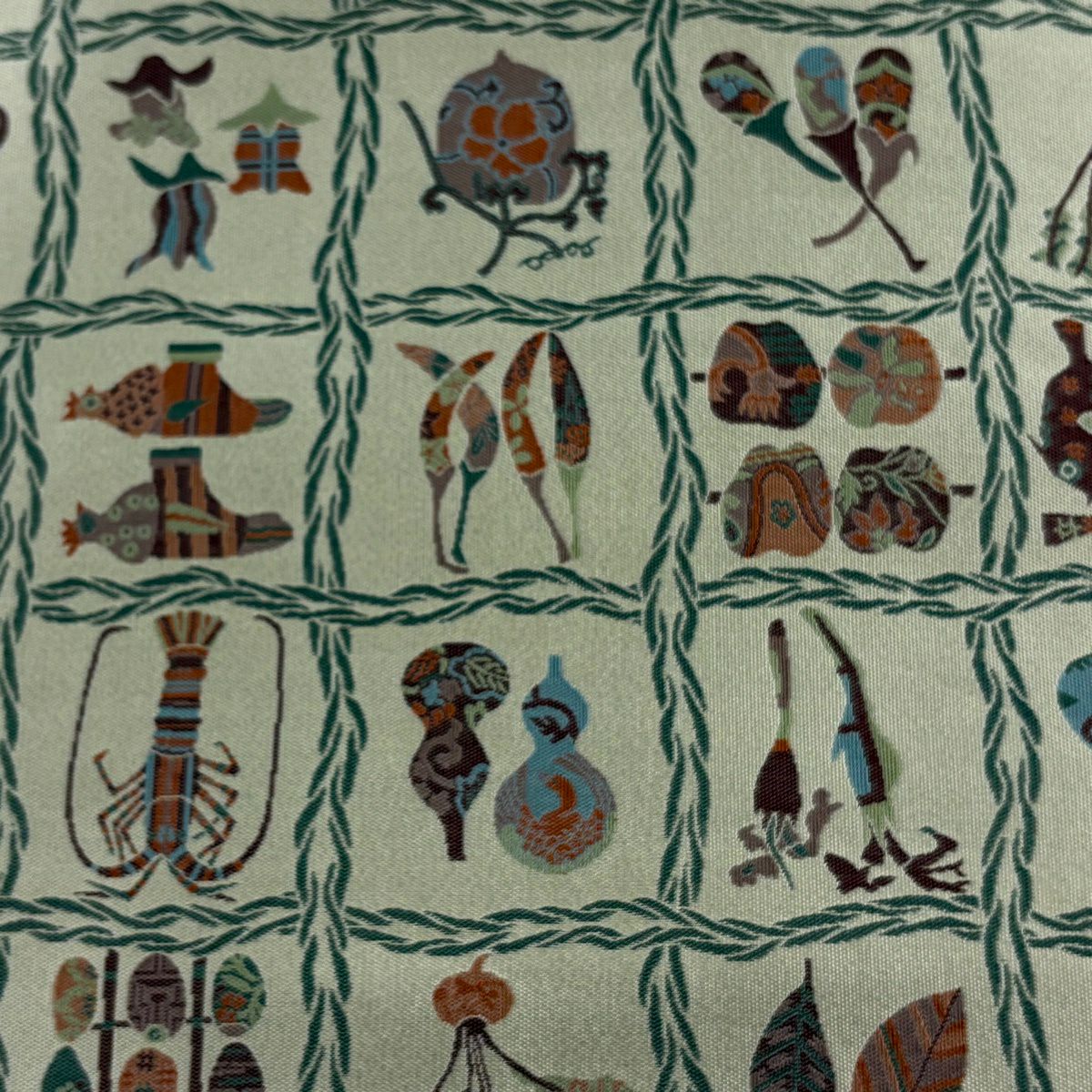 【美品】 袋帶 逸品級 證書齊全 博多織 格子 生物圖案 奶油色 全通 純蠶絲