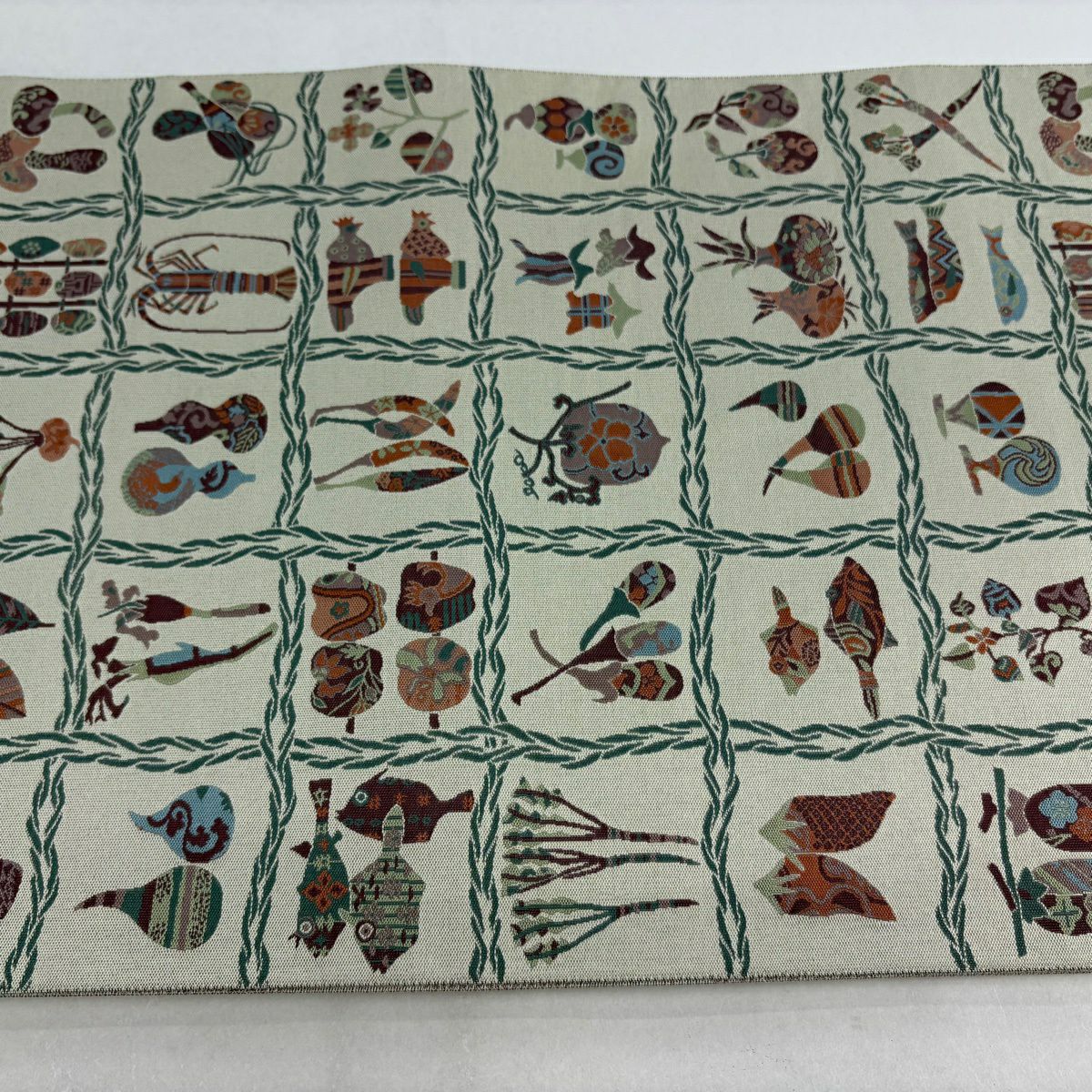 【美品】 袋帶 逸品級 證書齊全 博多織 格子 生物圖案 奶油色 全通 純蠶絲