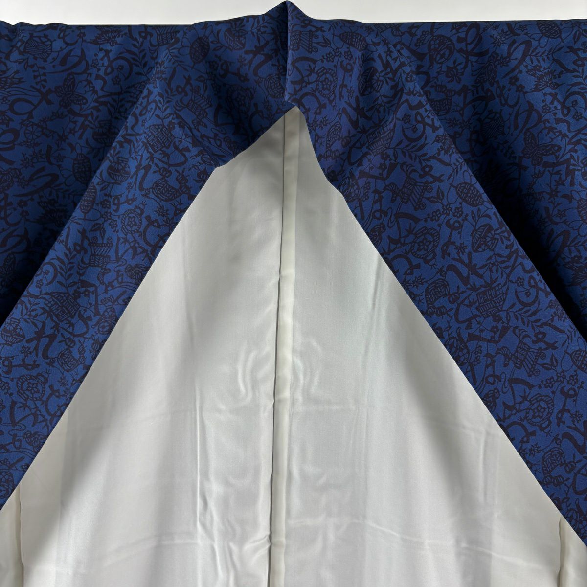 【美品】 小紋 身長152.5cm 袖長61.5cm S 雙層 文字文 花鳥 深藍 純蠶絲 逸品級