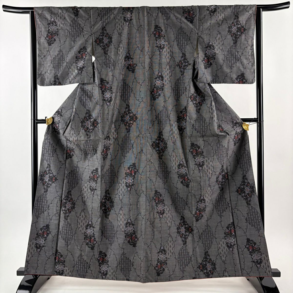 【美品】 大島紬織 身長163cm 袖長63.5cm S 雙層 鈕扣領 證書齊全 雪輪 草花紋紋 墨色 純蠶絲 優品級