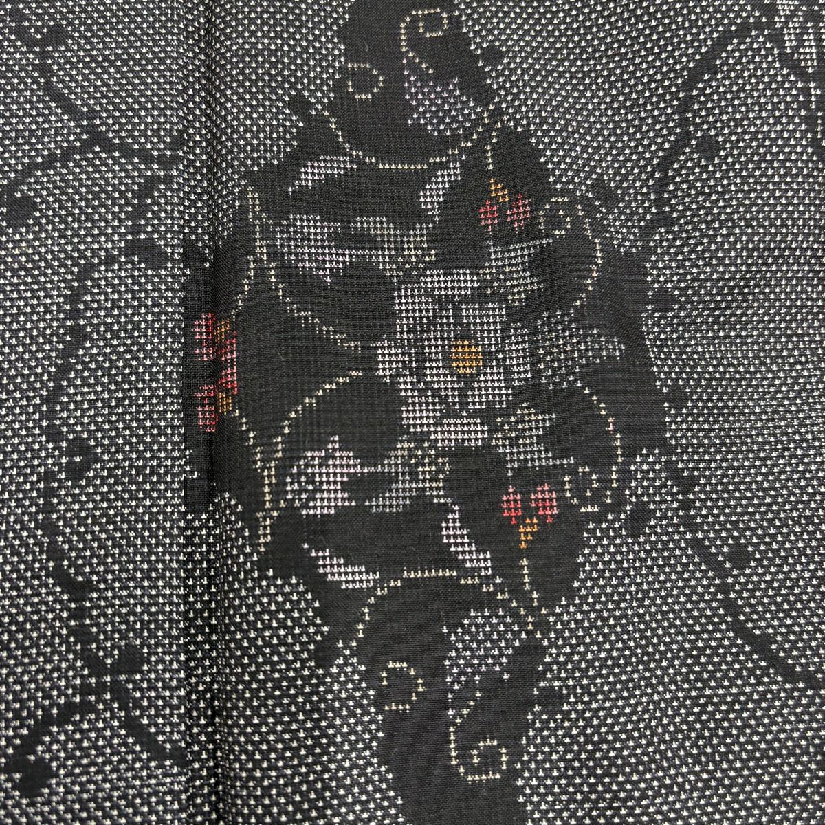 【美品】 大島紬織 身長163cm 袖長63.5cm S 雙層 鈕扣領 證書齊全 雪輪 草花紋紋 墨色 純蠶絲 優品級