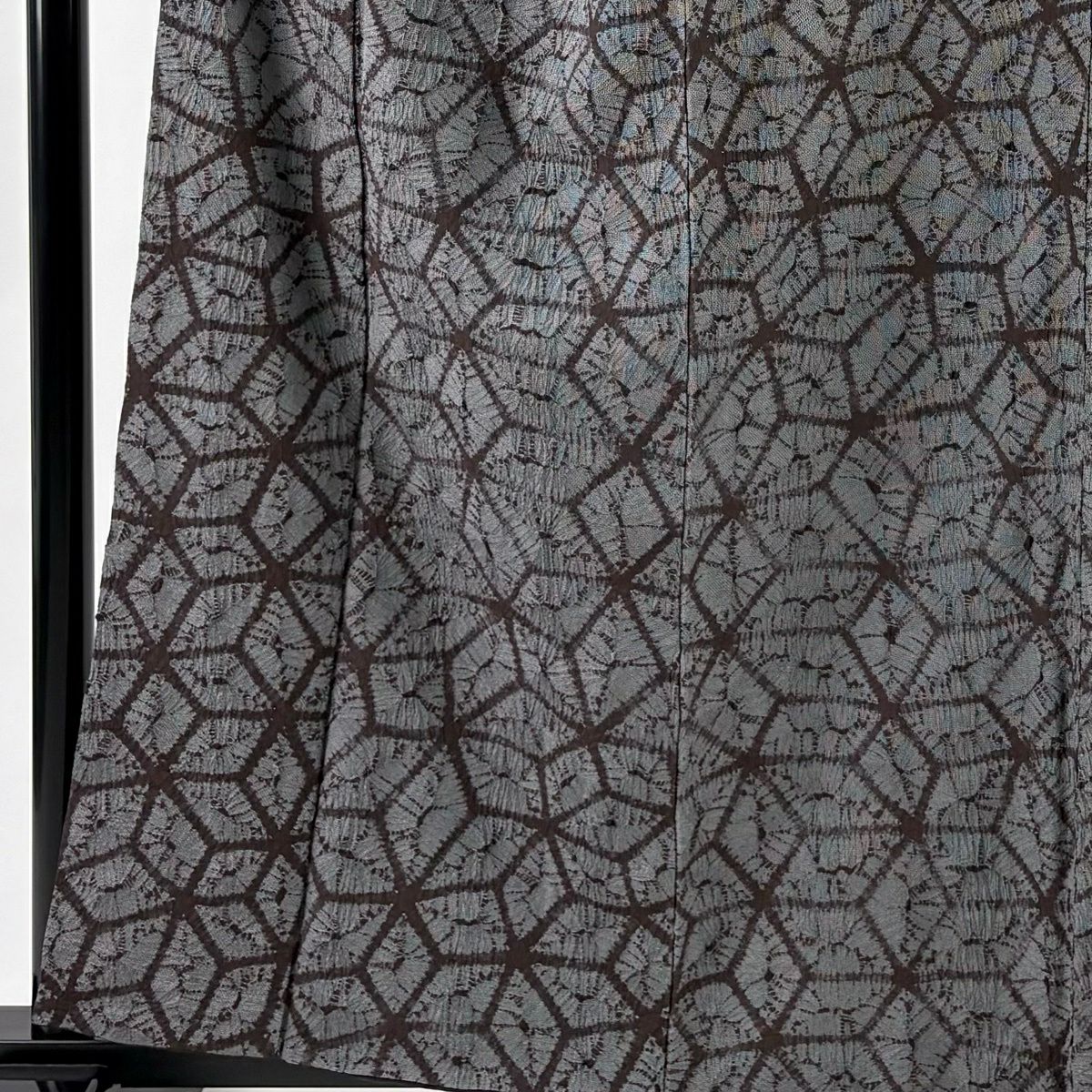 【美品】 小紋 身長159.5cm 袖長63cm S 雙層 麻葉 絞染 灰色 純蠶絲 名品級