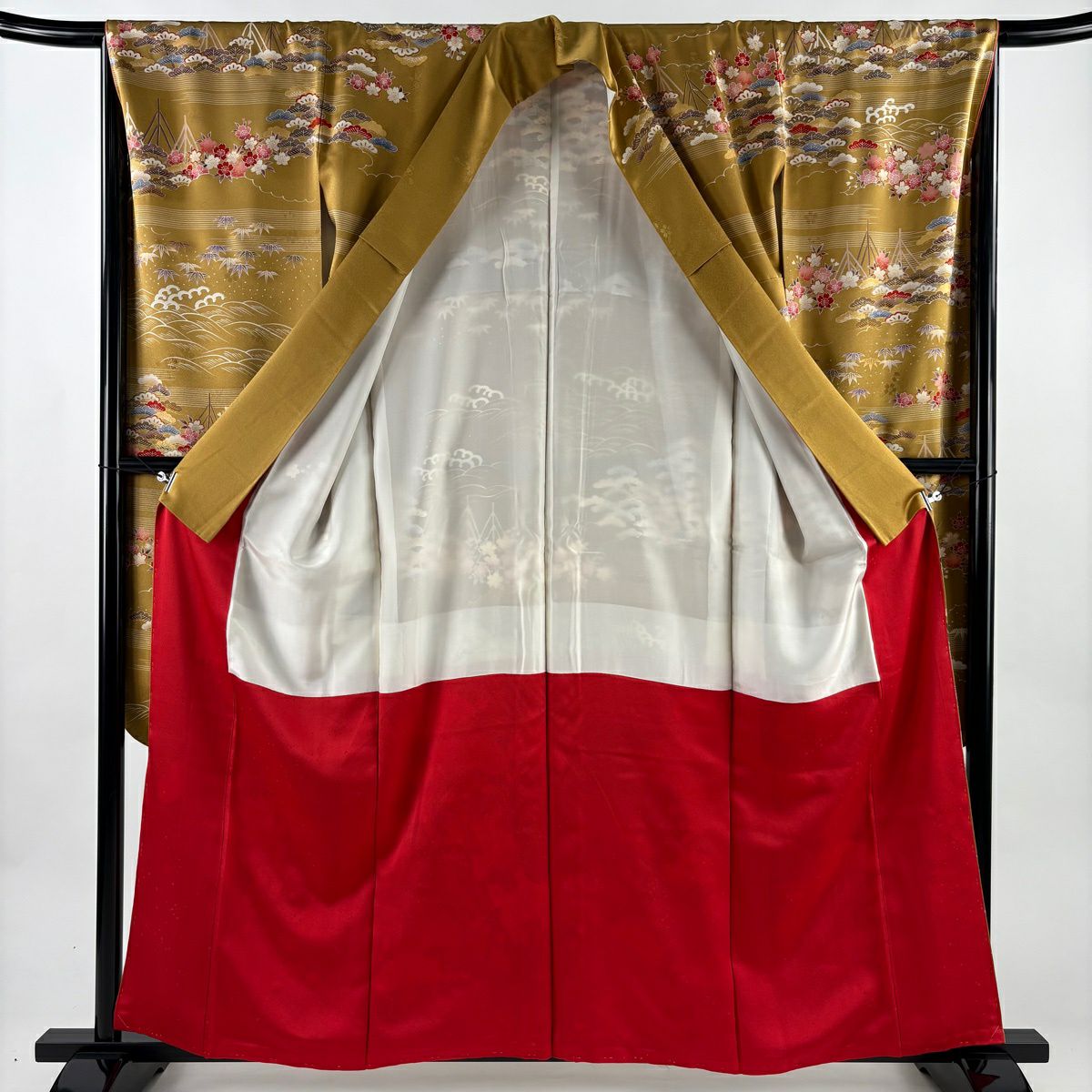 【美品】振袖禮服 身長160cm 袖長66.5cm M 雙層 御所車 松樹竹子梅花 金銀彩 山吹茶 純蠶絲 秀品級