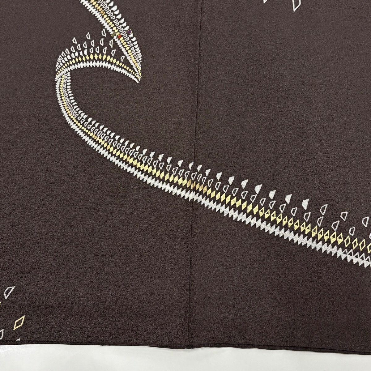 訪問服 身長155.5cm 袖長65.5cm M 雙層 幾何學圖案 刺繡 金彩裝飾 焦茶 純蠶絲 秀品級