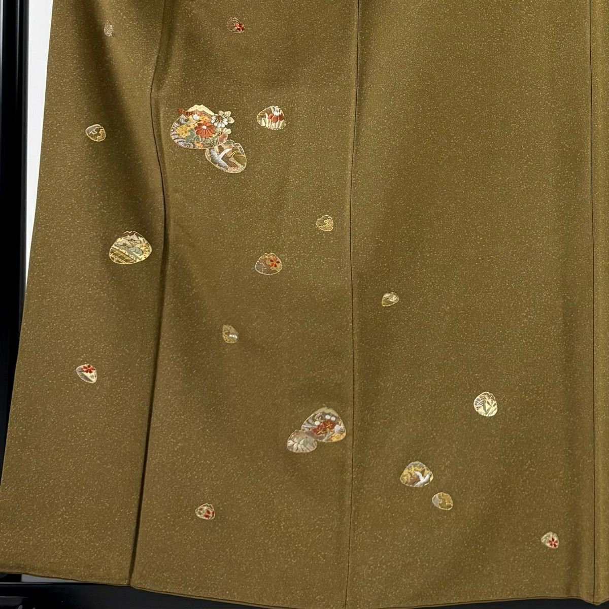 【美品】 付下 身長159cm 袖長65cm M 雙層 貝合 草花紋紋 金糸刺繡 茶綠 純蠶絲 秀品級 一つ紋