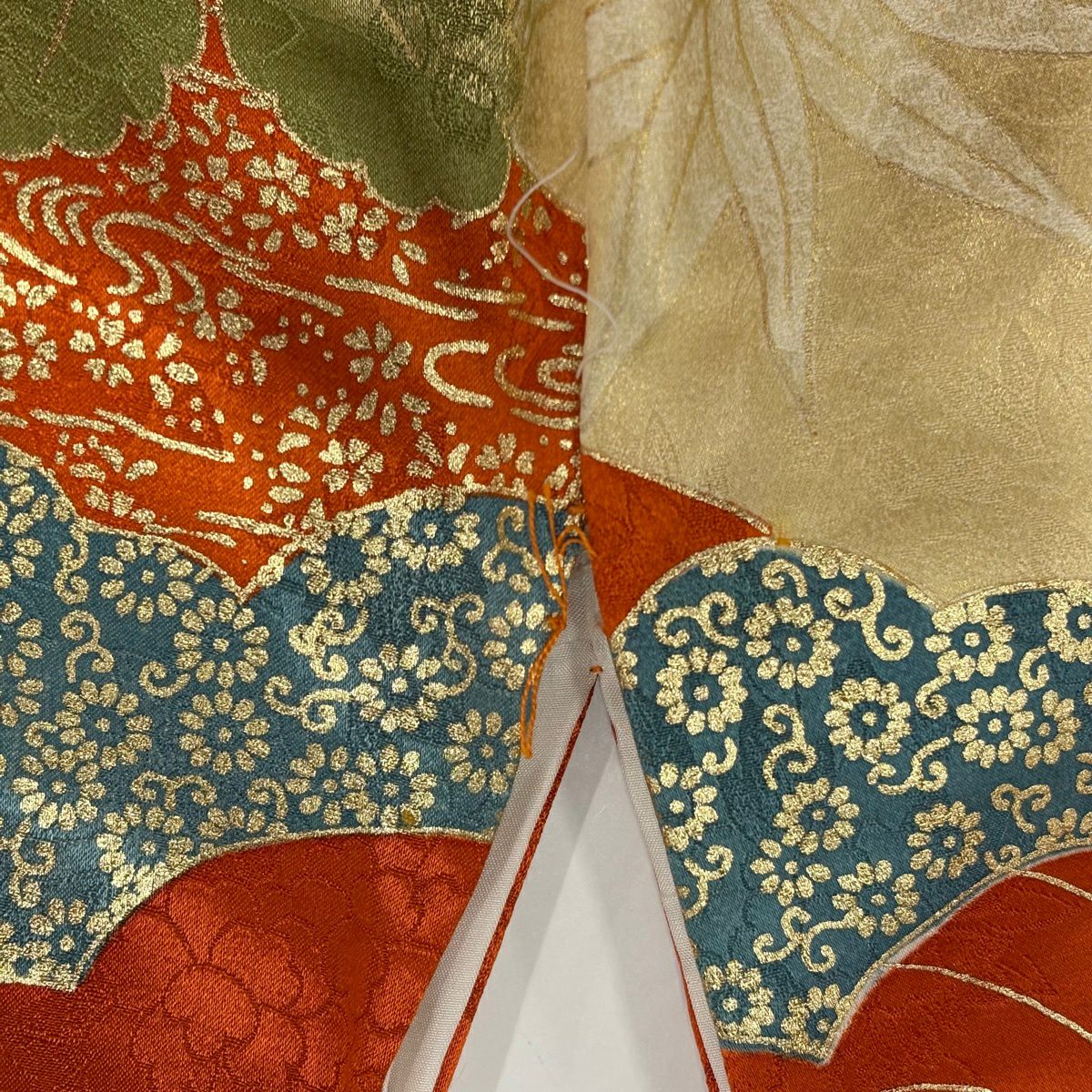 振袖禮服 身長158.5cm 袖長63cm S 雙層 菊花 枝梅花 金絲 金銀彩 紅茶 純蠶絲 秀品級