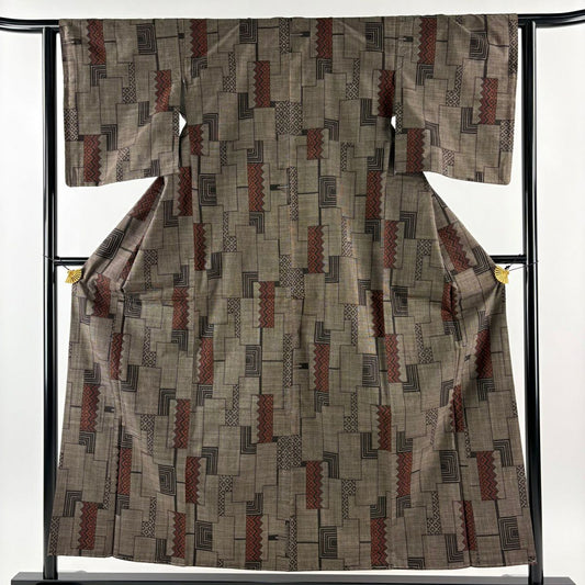【美品】 大島紬織 身長156cm 袖長61.5cm S 雙層 證書附帶 幾何圖案 菱形 純泥染 焦茶 純蠶絲 優品級