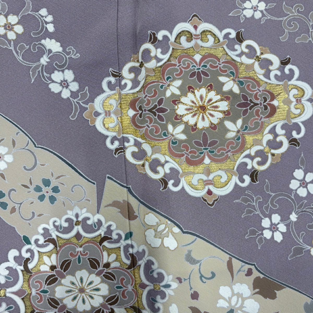 留袖禮服禮服 身長153cm 袖長62cm S 雙層 華紋 花唐草紋 金絲 金銀彩 淺紫 純蠶絲 秀品級 一つ紋