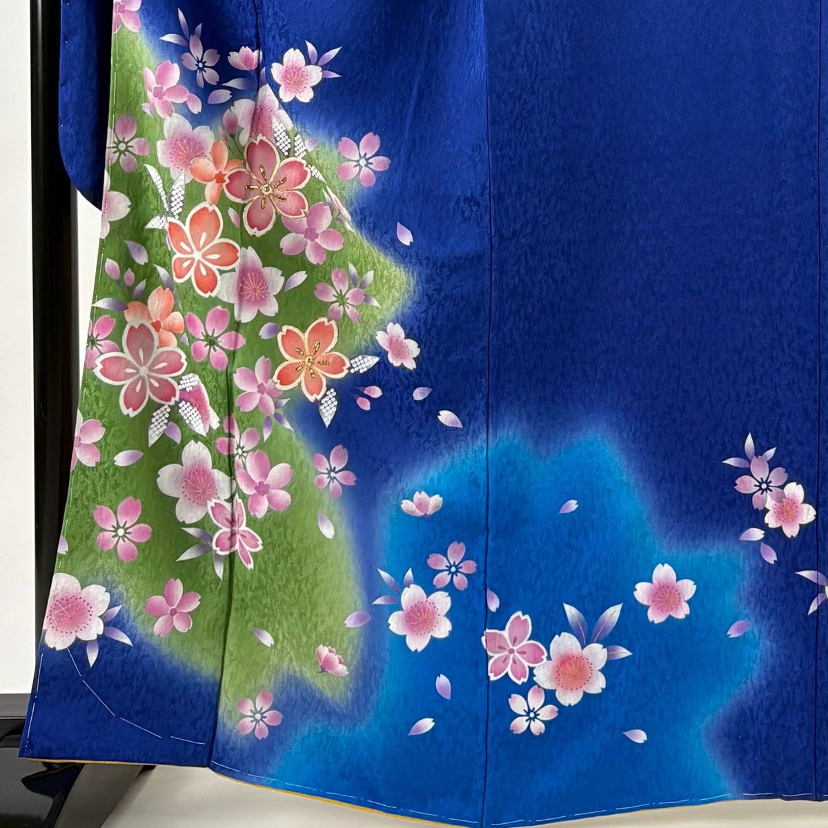 【美品】振袖禮服 身長165.5cm 袖長66.5cm M 雙層 櫻花 地紋 金金箔 金線 藍色 純蠶絲 優品級