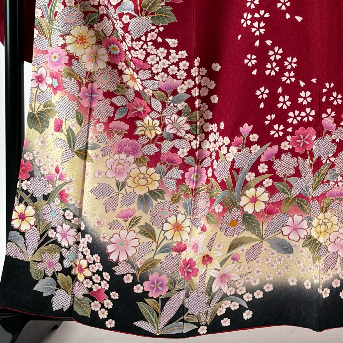 振袖禮服 身長159.5cm 袖長67cm M 雙層 草花紋紋 花瓣 金絲 金銀彩 紅 純蠶絲 名品級