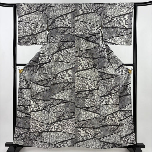 【美品】 小紋 身長162cm 袖長63cm S 雙層 大島紬織地 證書齊全 草花紋紋 鳥 灰白 純蠶絲 名品級