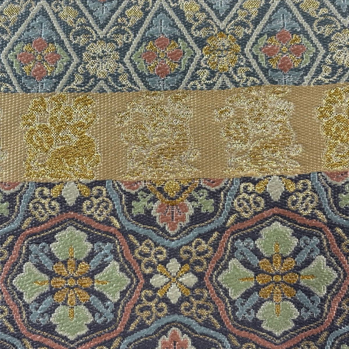 【美品】 袋帶 秀品級 有栖川文 華紋 刺繡 金金箔 灰色 六通 純蠶絲
