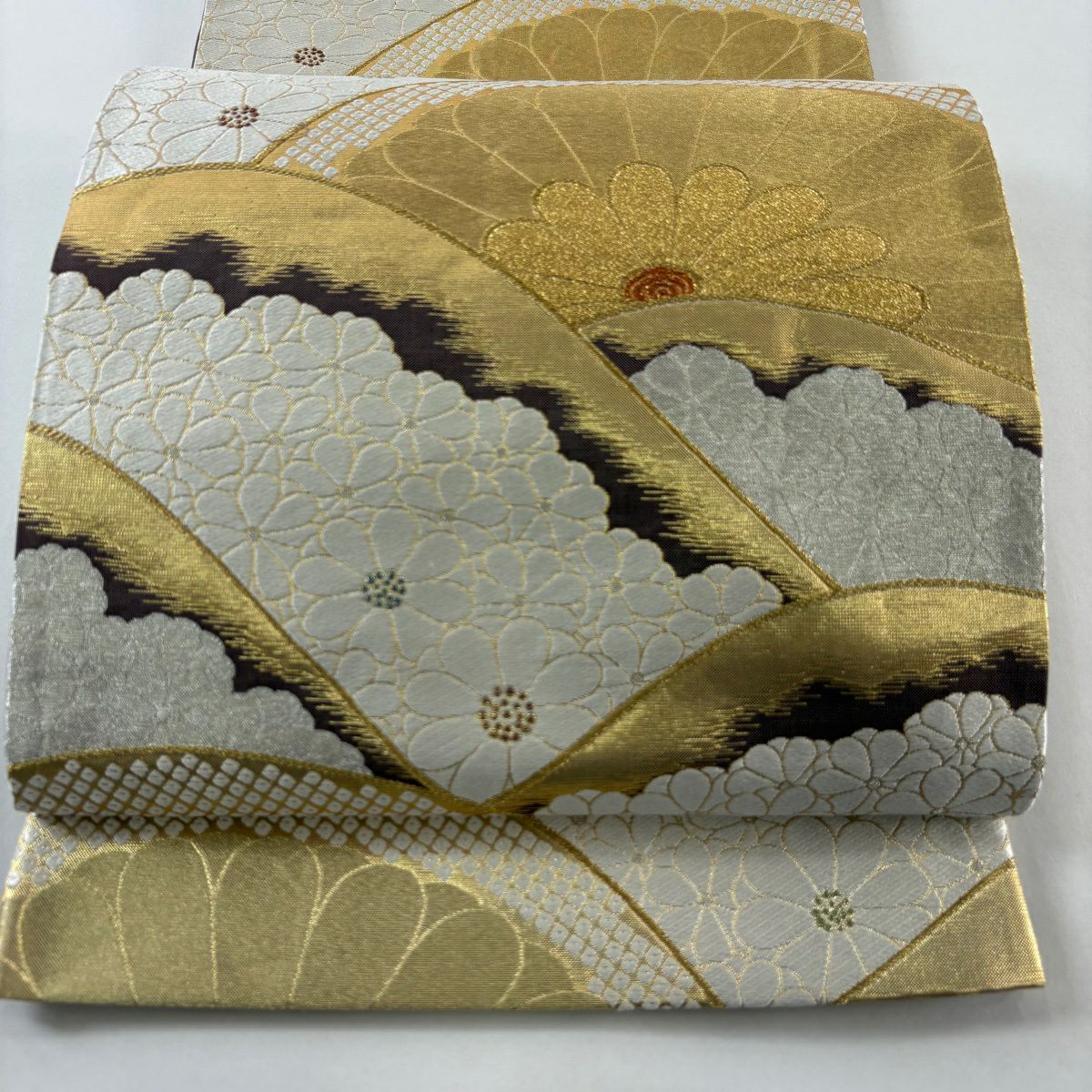 【美品】 袋帶 秀品級 菊花花 金銀彩 刺繡 金色 六通 純蠶絲